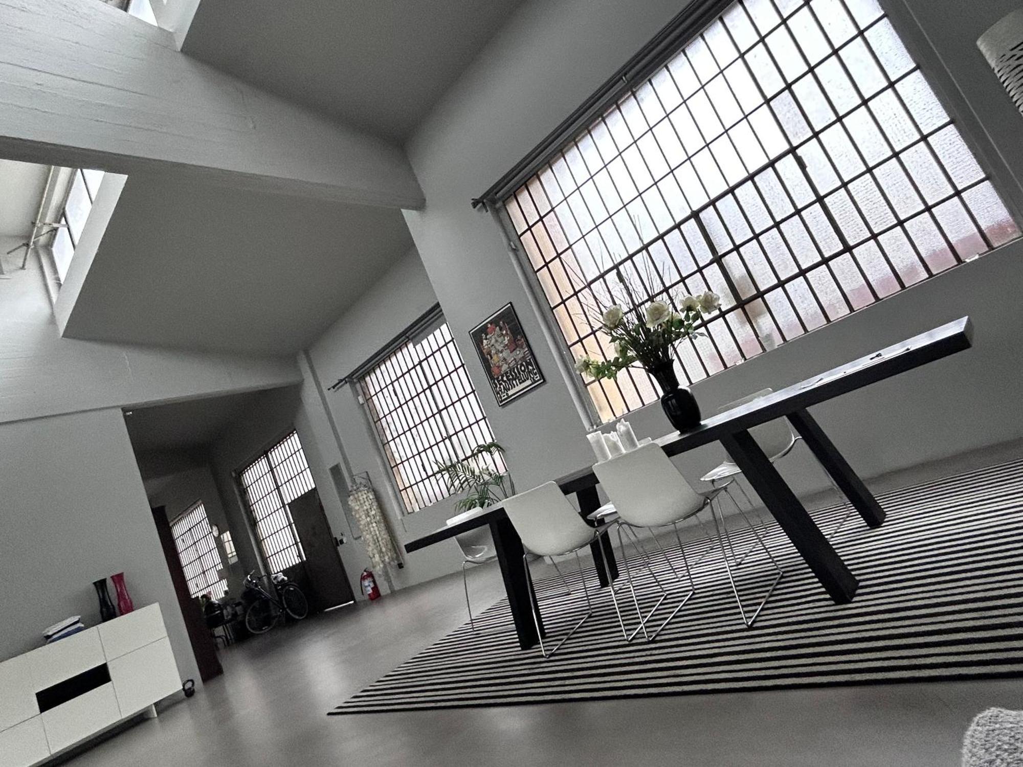 Loft Navigli With Private Garden — Photos 1